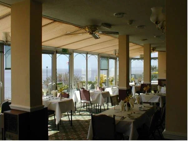 Daunceys Hotel