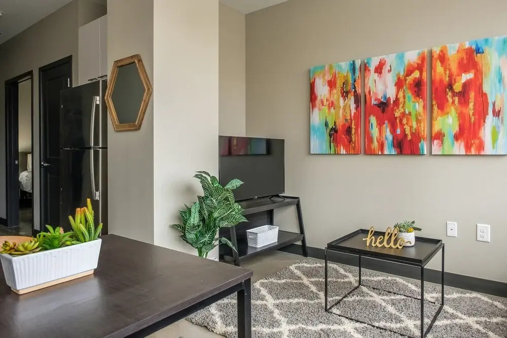 FRONTDESK Flashcube Apts Downtown Kansas City