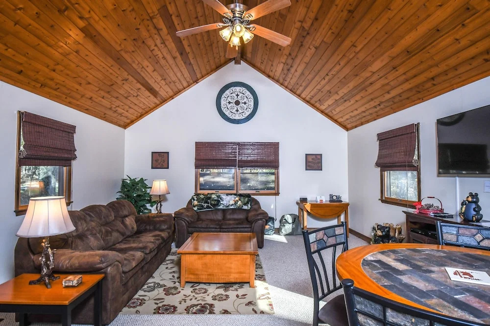 In the Pines 3 Bedroom House