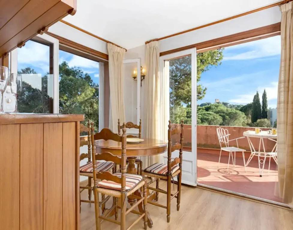 Studio in Spain Near Beach & Mountain Views