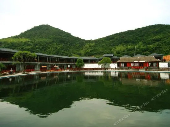 宁波九龙山庄