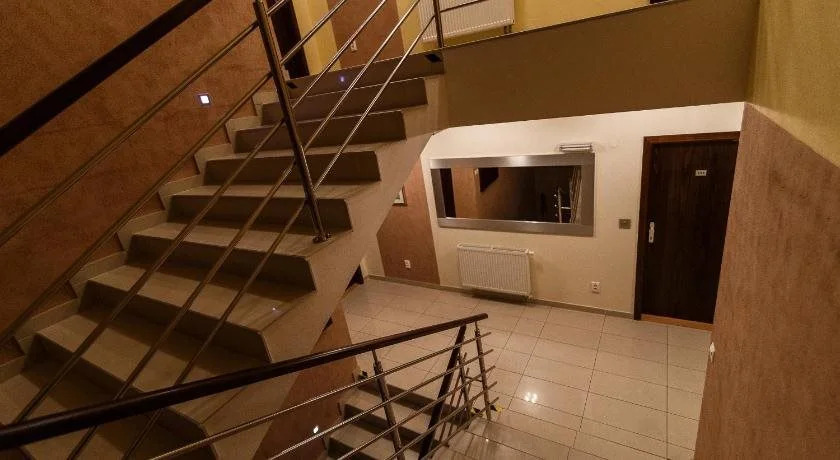 Grand Hotel Senica, Garni