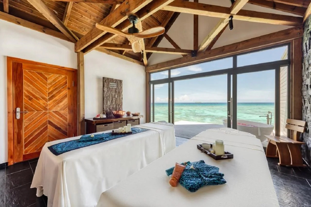 Kuredhivaru Resort and Spa - Maldives