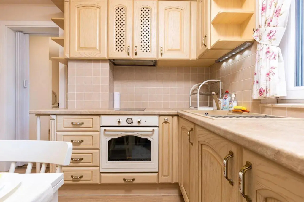 Bright & Cozy 1BD Flat with a Charming Terrace