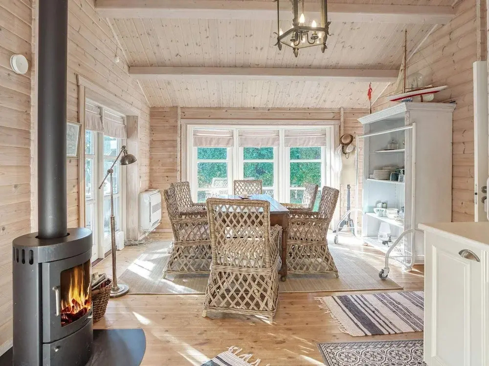 6 Person Holiday Home in Vaeggerlose