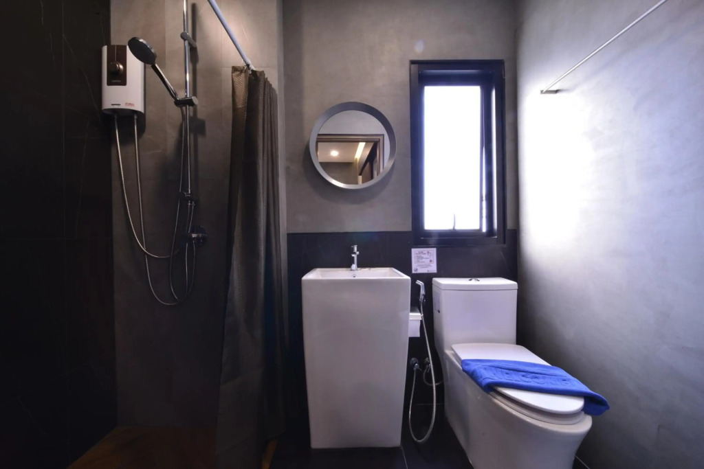 Sureena Hotel