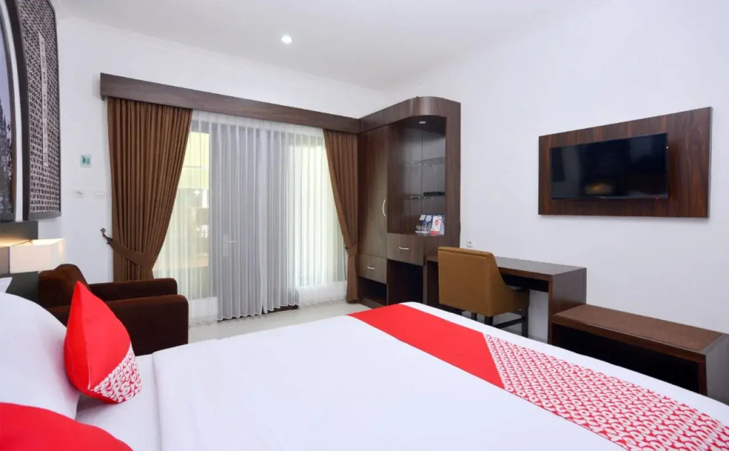 The Edwin Syariah By OYO Rooms