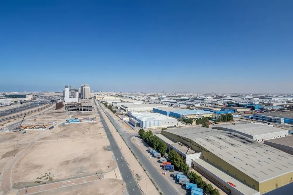 Modern Living In This 2BR Apt In The Heart of Downtown Jebel Ali - Sleeps 4!