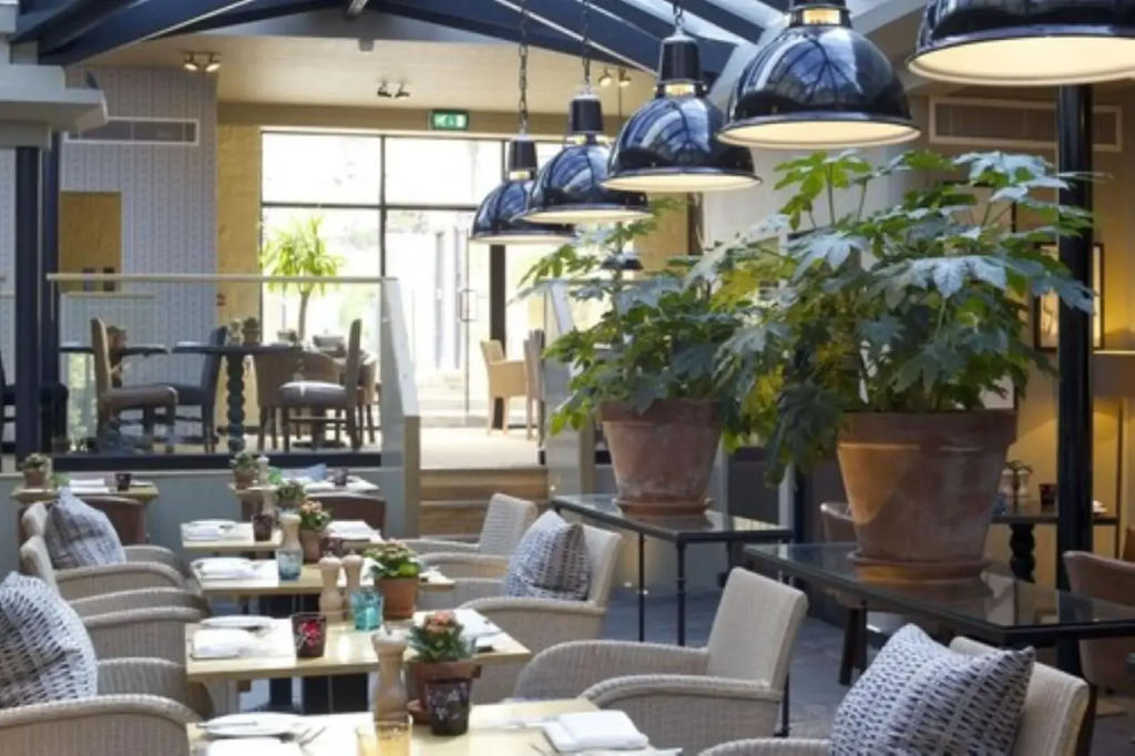 The Broadway Hotel