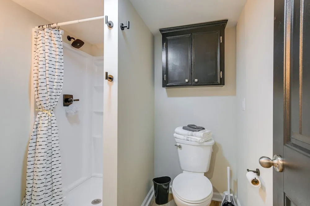 Greer Guest House < 1 Mi to Park & Downtown Area!