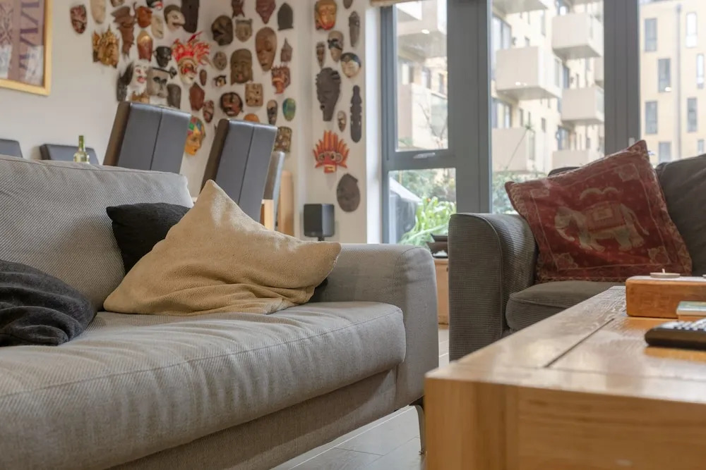 Modern 3 Bedroom Duplex Apartment in Stepney