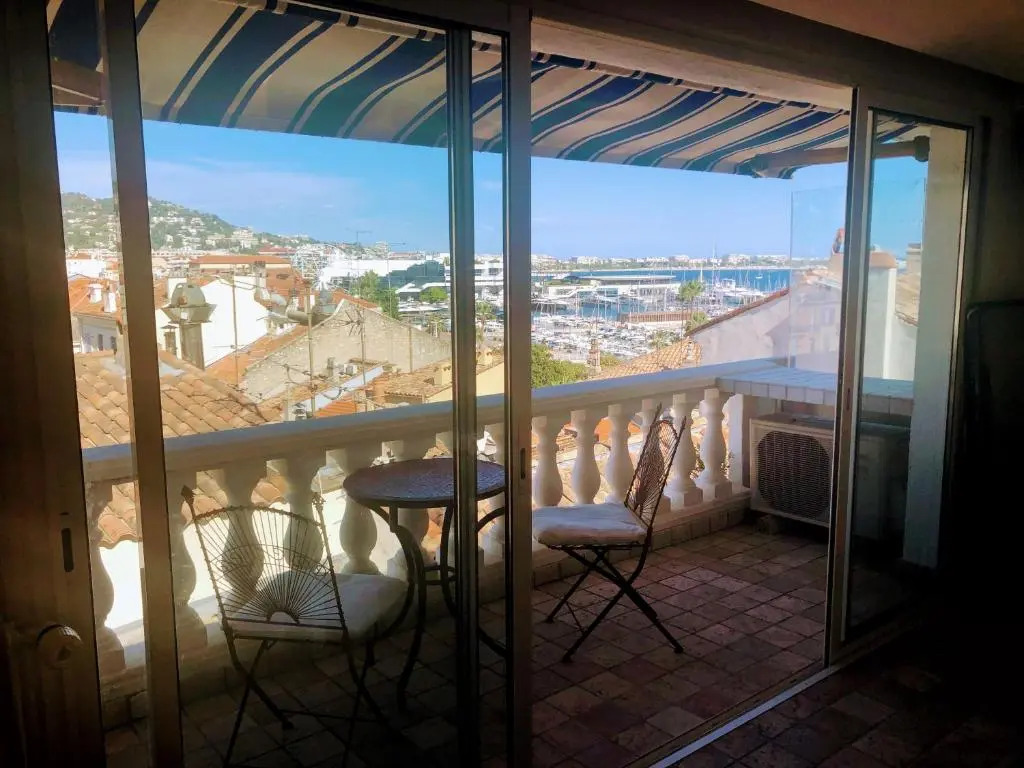 Citilet 5 Cosy apartment with balcony and sea view