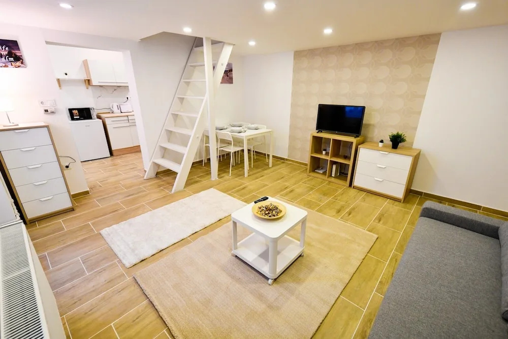 Two bedroom flat in the heart of city, Király str.