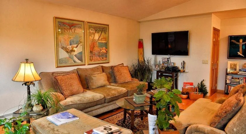 11th Avenue Bed and Breakfast