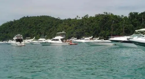 Flat Angra Paradise