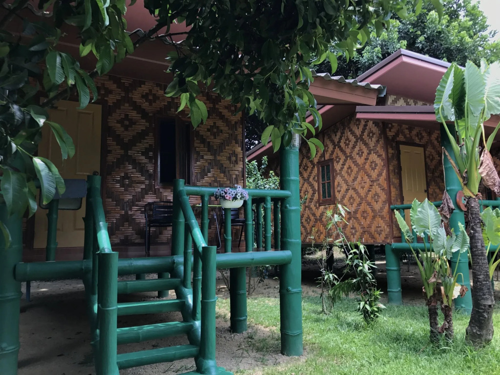 Khao Sok Royal Bamboo Lodges - SHA Certified