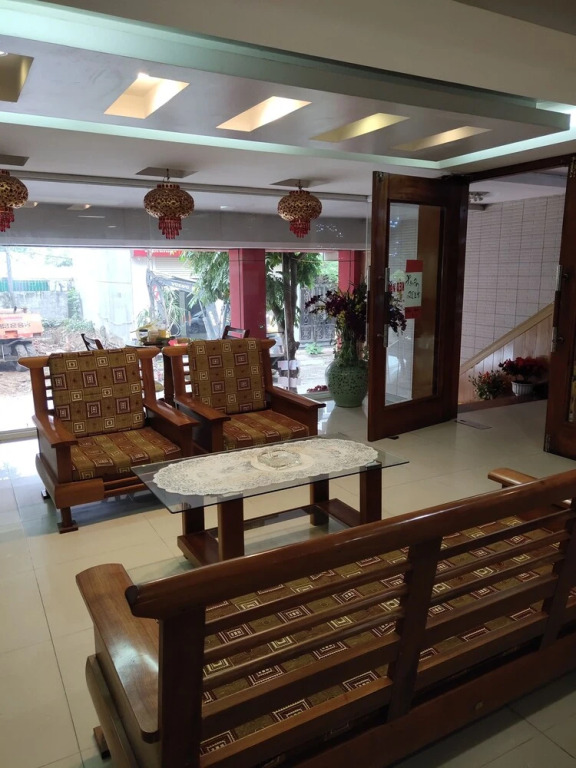 Luxury Hotel