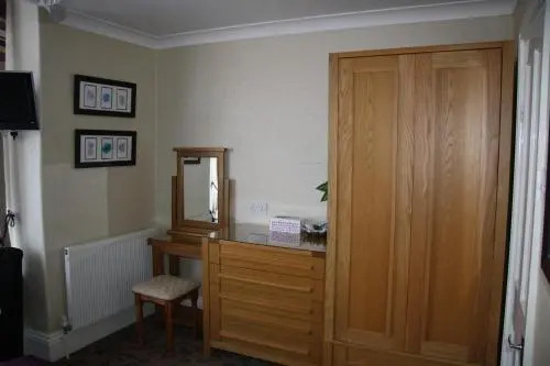 Kilburn House