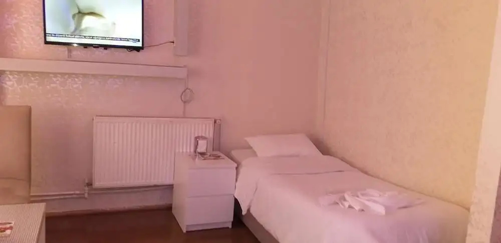 Blue Tower Suit Hotel