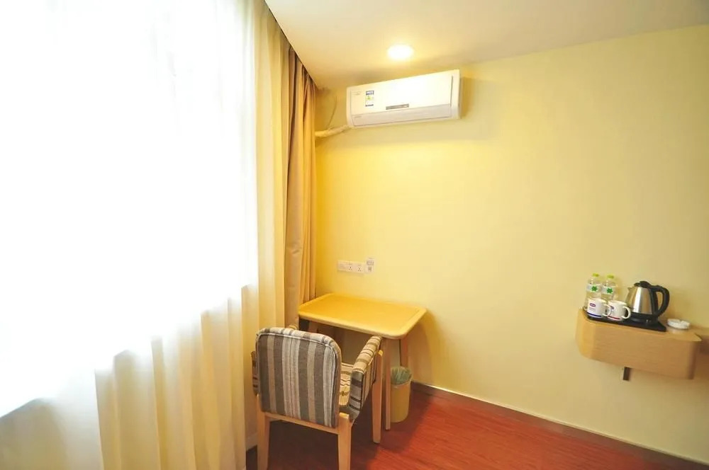 Hanting Express Hangzhou Baojiao North Road