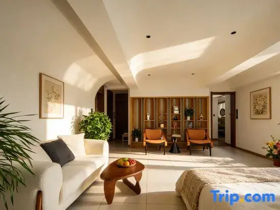 MOUNTAIN•DESIGNE Oxygen-rich Scenic Stay (Moonlight Square, Dukezong Ancient Town)