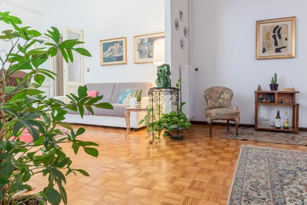 Flower'S Market Apartment - Charme Homes