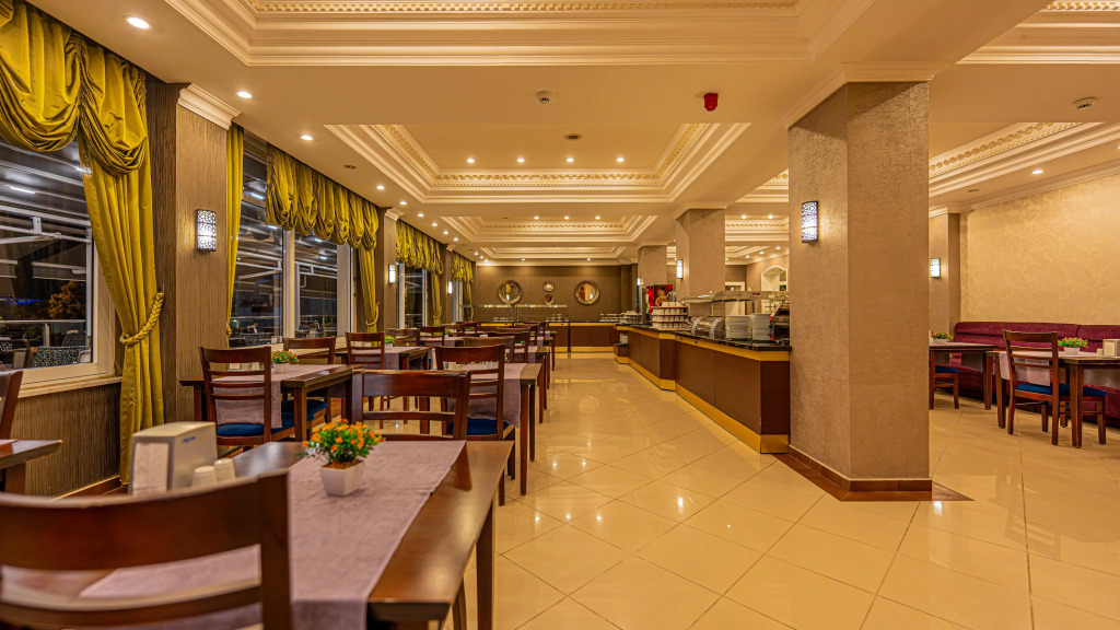 Prestige Hotel & Apart