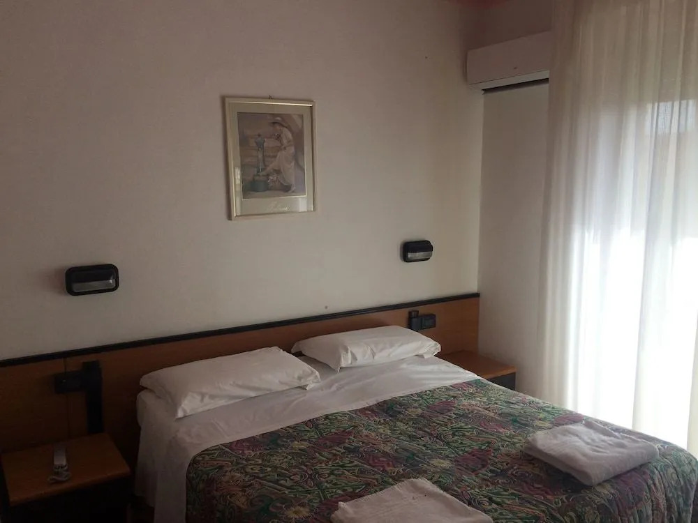 Hotel Perla Del Mare