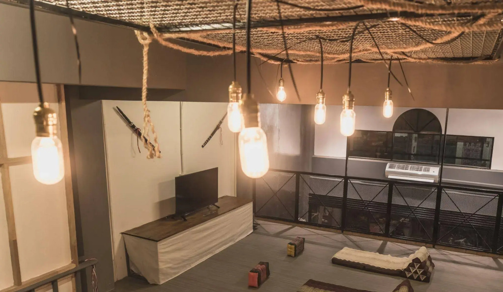 Sleepaholic Hostel