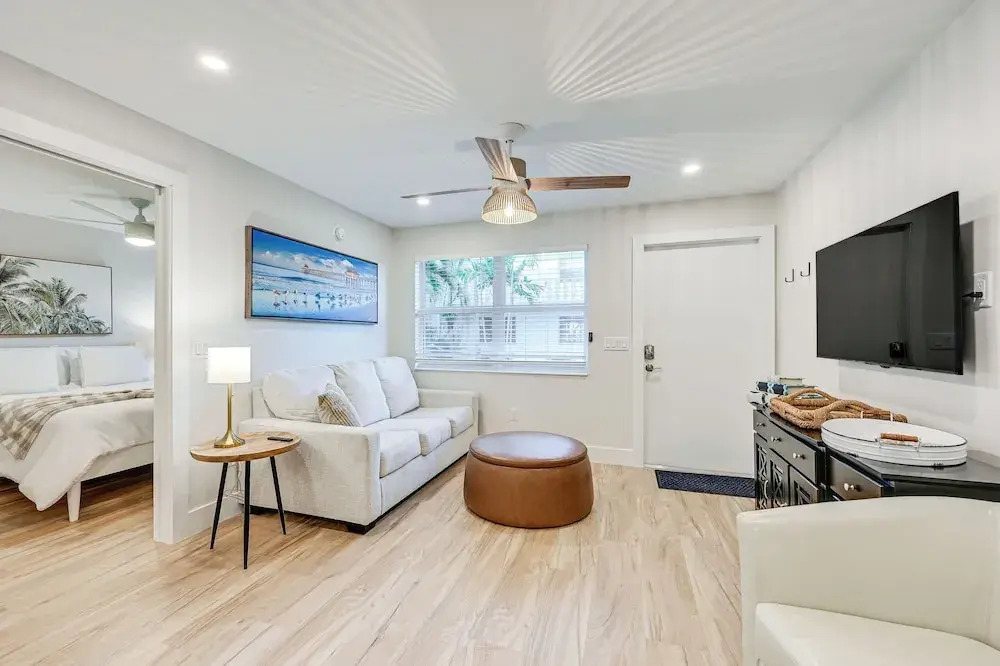 Sleek Coastal Abode: 1 Block to Naples Beach!