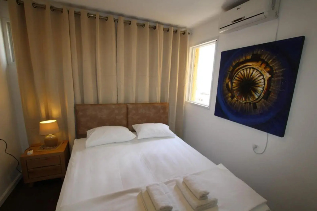 Isramax 3BR apartment near the sea.