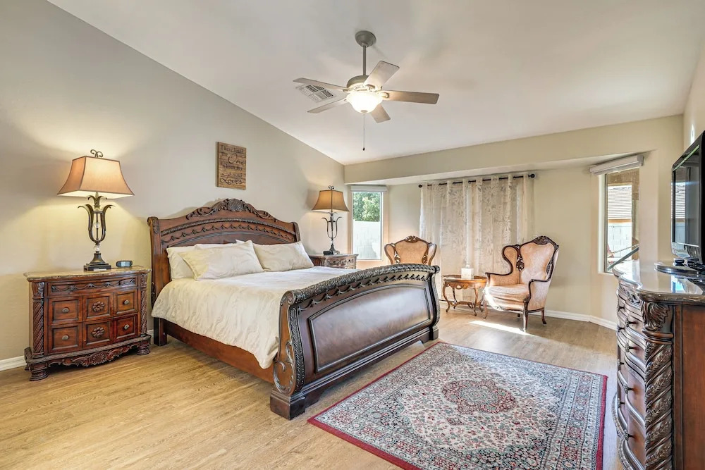 Private Outdoor Oasis: Surprise Getaway Near Golf