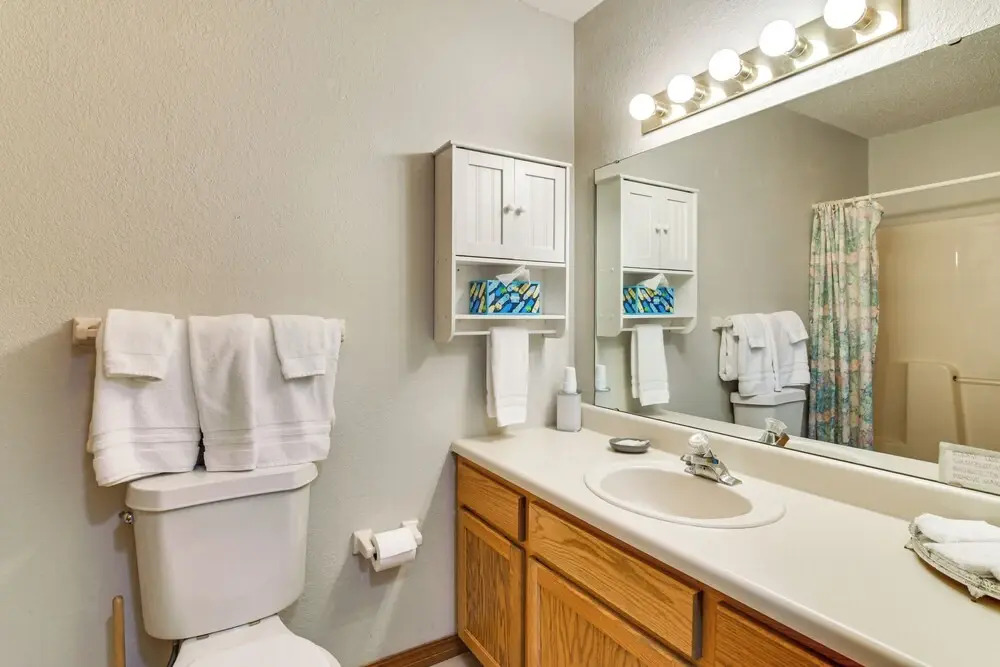 Cozy Branson Townhome 1 Mi to Silver Dollar City!