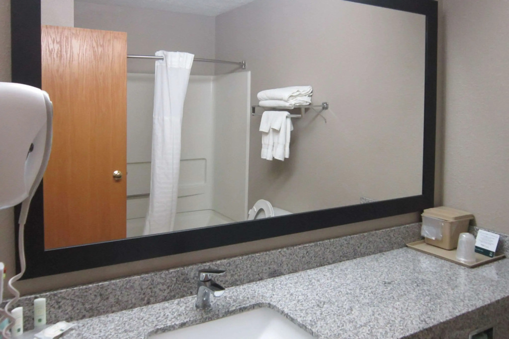 Quality Inn Nashville - Bloomington