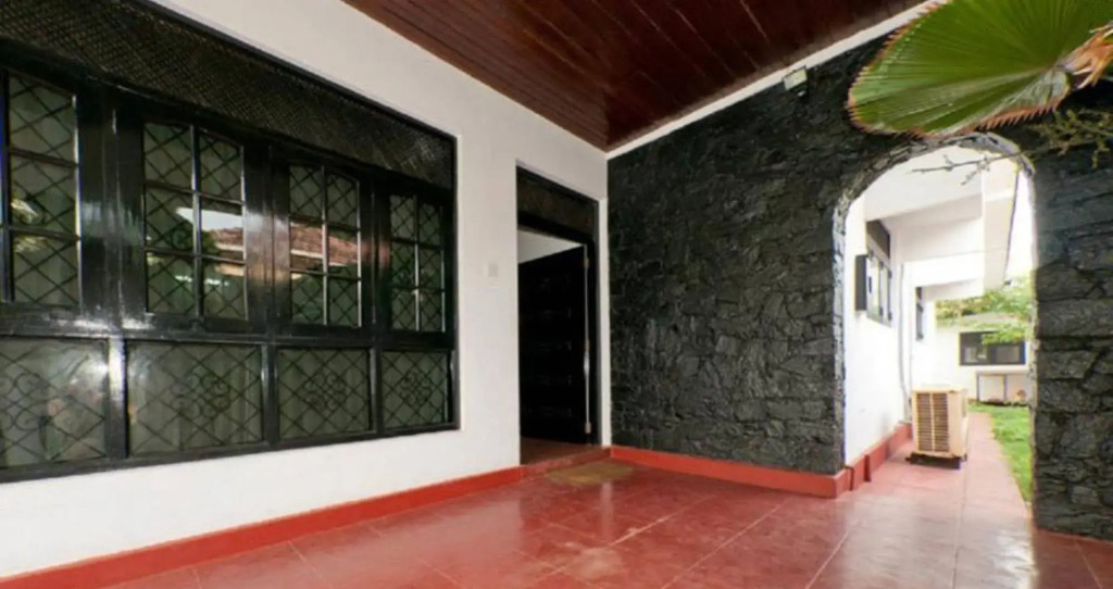 Vista Room Off Mount Avenue