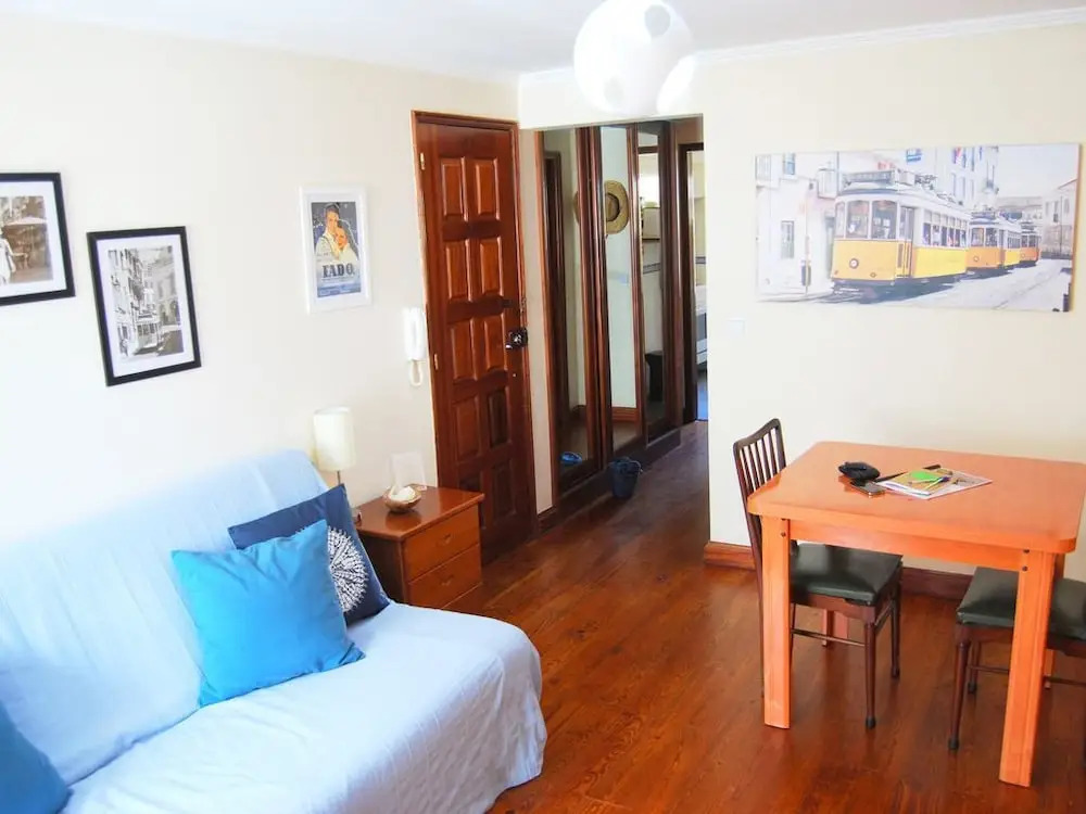 RH Veronica Terrace Apartment