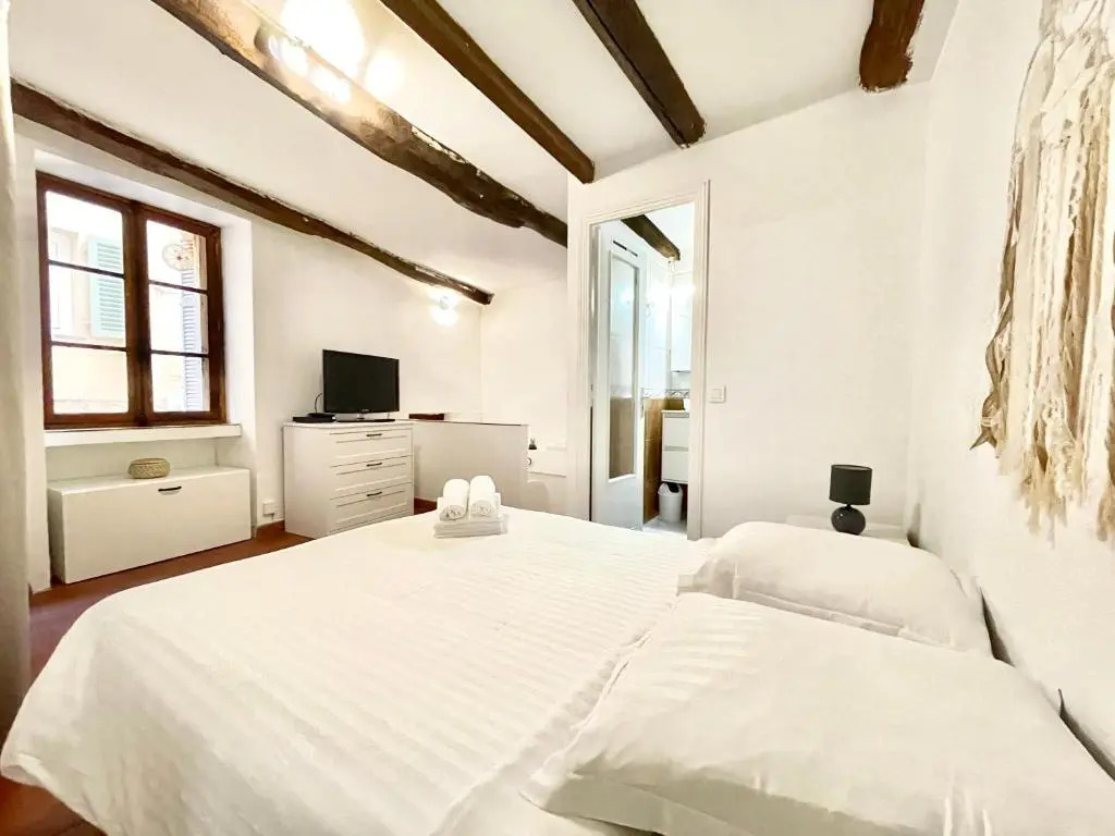 Acquassoma 2 pieces Vielle Ville