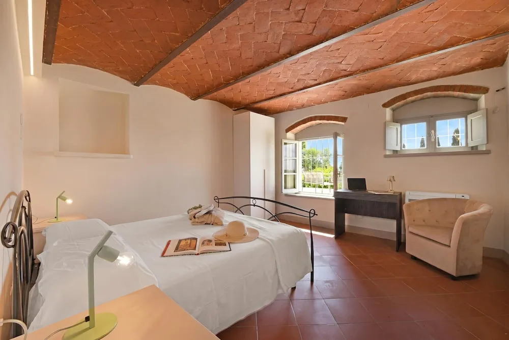 Villa Chimera Green 12 with Pool & Gym