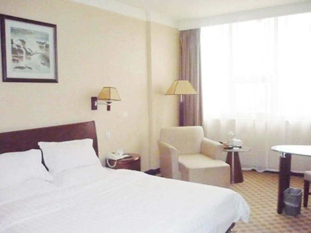 Rongfeng International Hotel