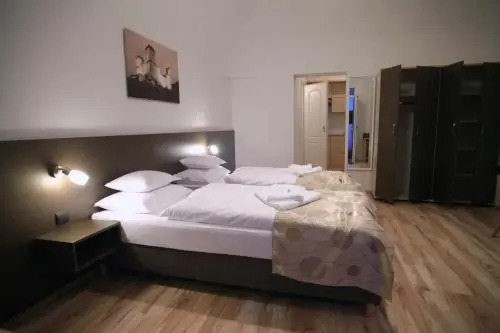 Pizza Tábor Apartman