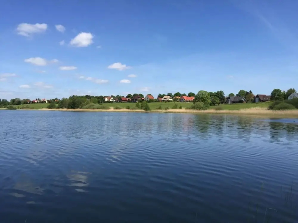 Courtyard View - Manor by the Lake