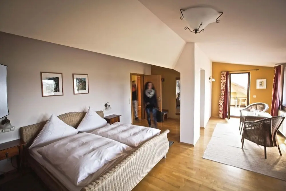 Weingut & Landhotel Lucashof