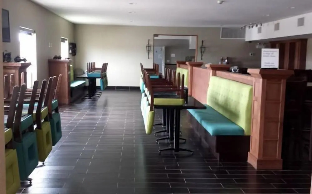 Western Star All Suites Melita