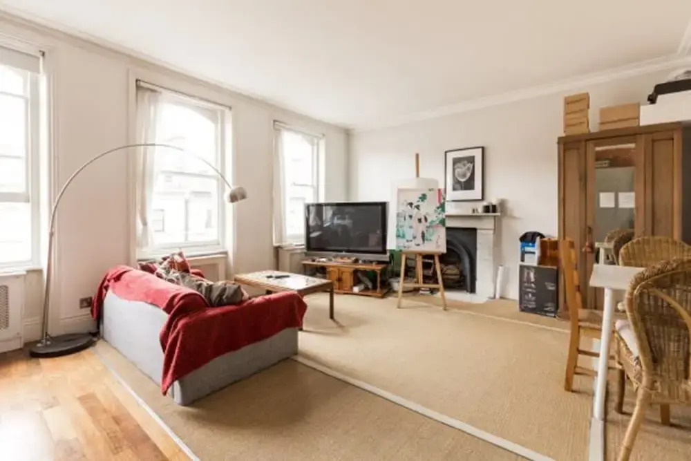 Eson2 - The Kensington Gwendwr Road Lodge