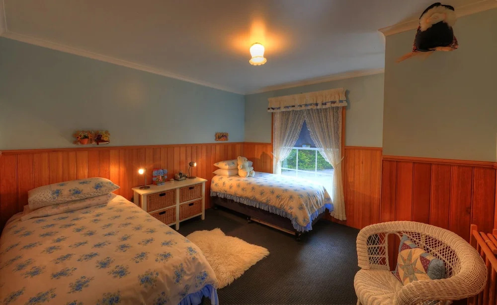 Rosebank Cottage Collection