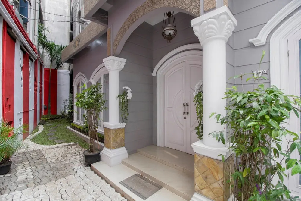 Hotel O Medan City Near Lapangan Benteng Formerly Ralica Residence