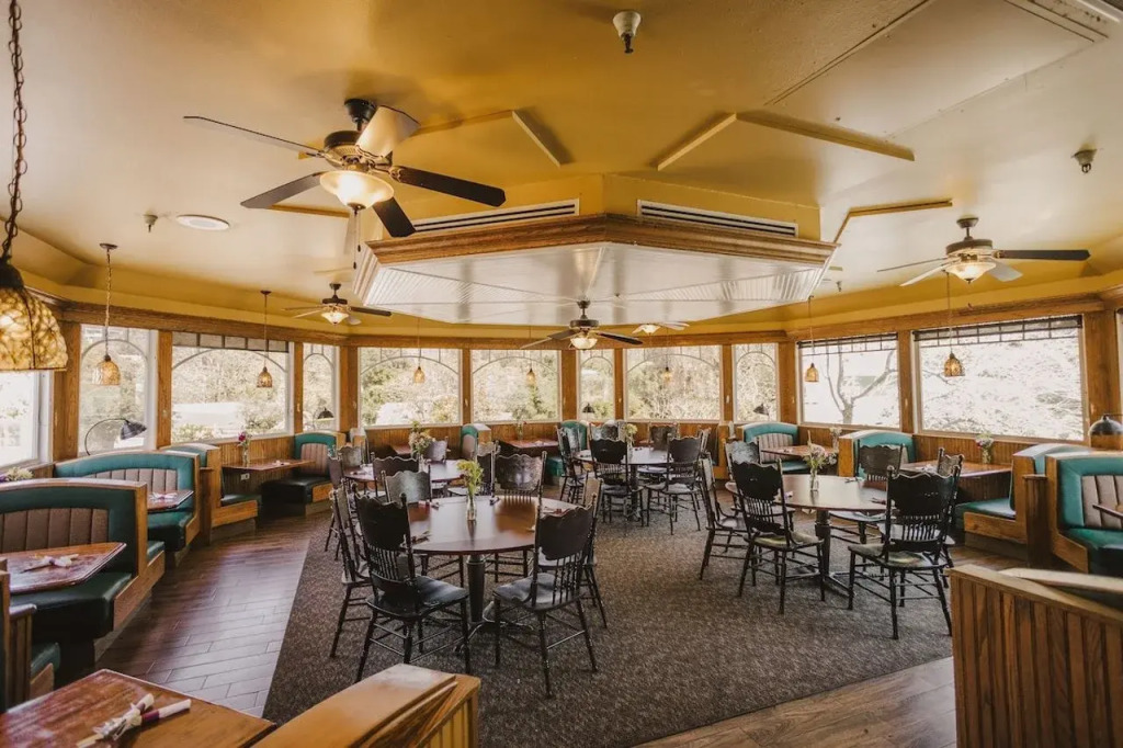 Apple Farm Inn
