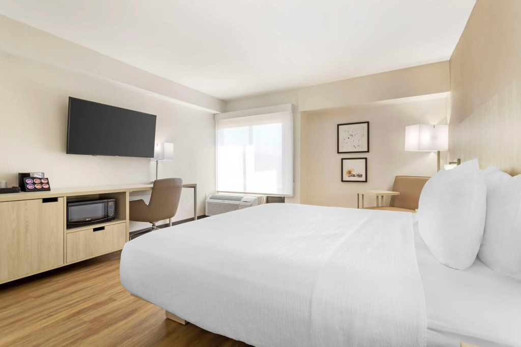 Best Western Plus Sugar Land-Stafford