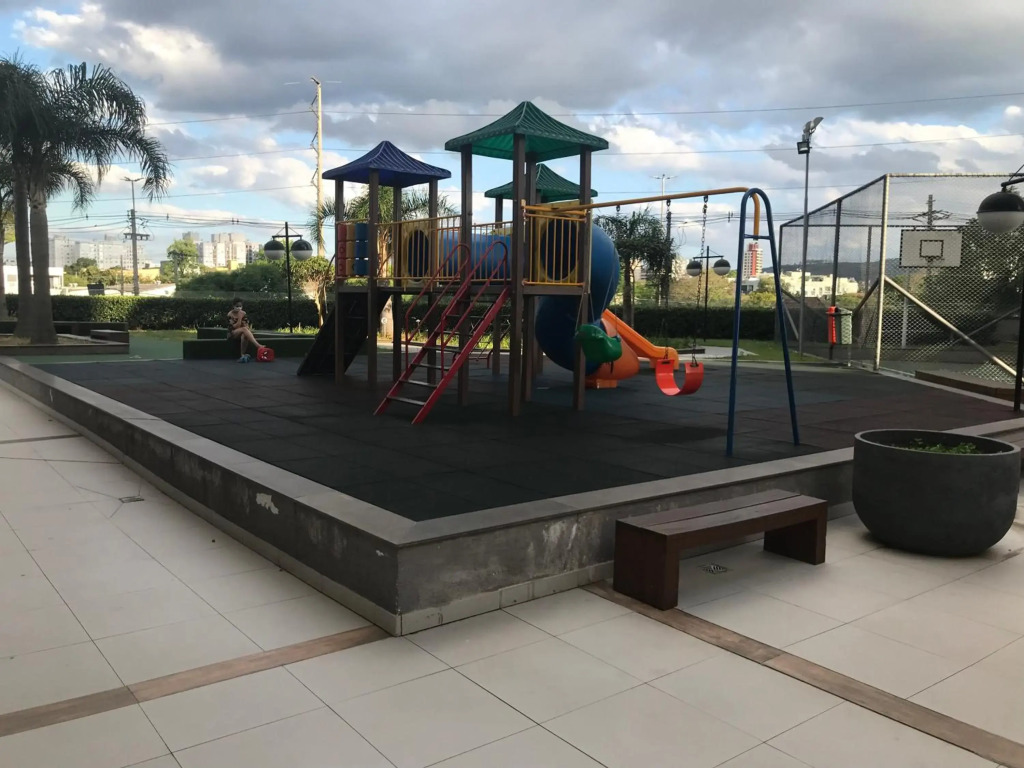 Apartamento p/ 8 com garagem churasqueira e piscina