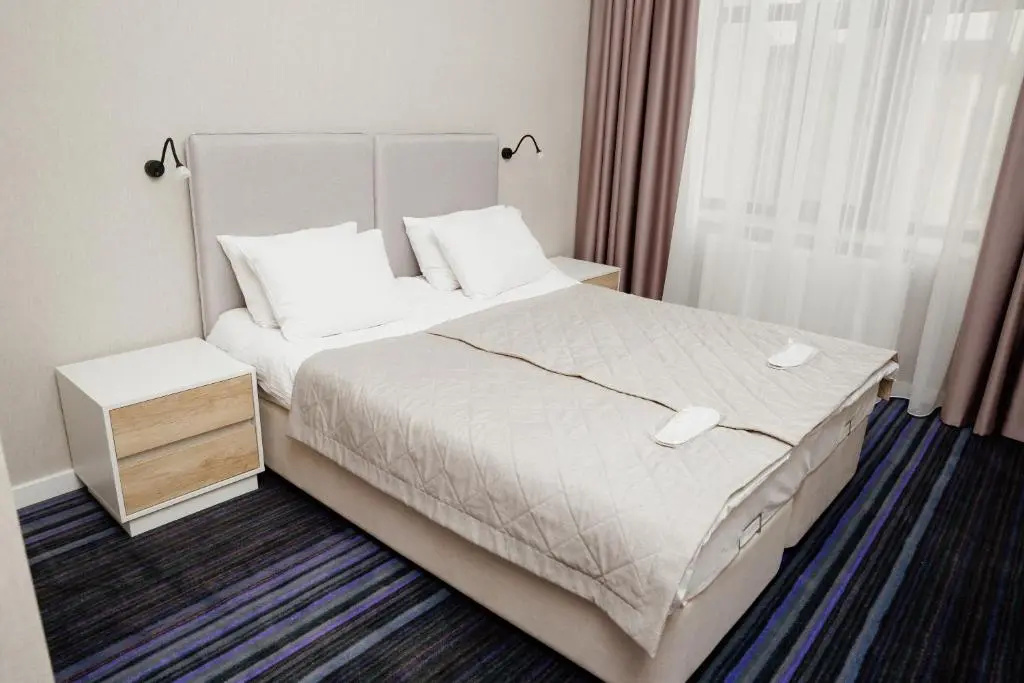 AMINA HOTEL